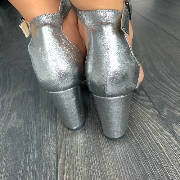 Jessica Simpson shoes - Picture 2 of 8